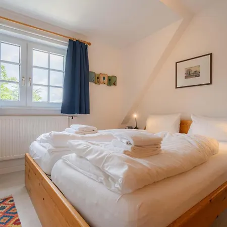 Holiday home Hausteil 19 Id 032 Sankt Peter-Ording